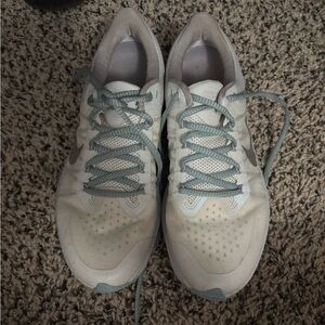 Nike Women's White and Light Blue Sneakers